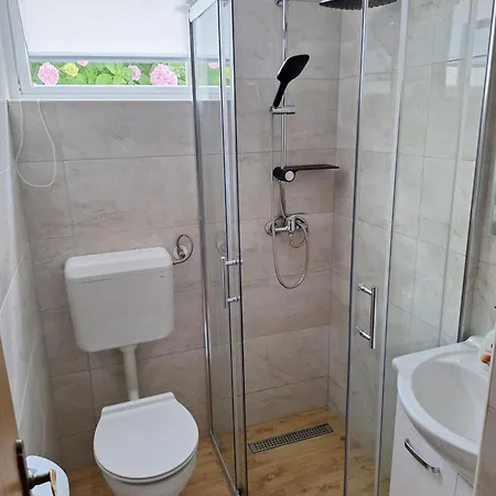 Loni 4 Apartment Dramalj